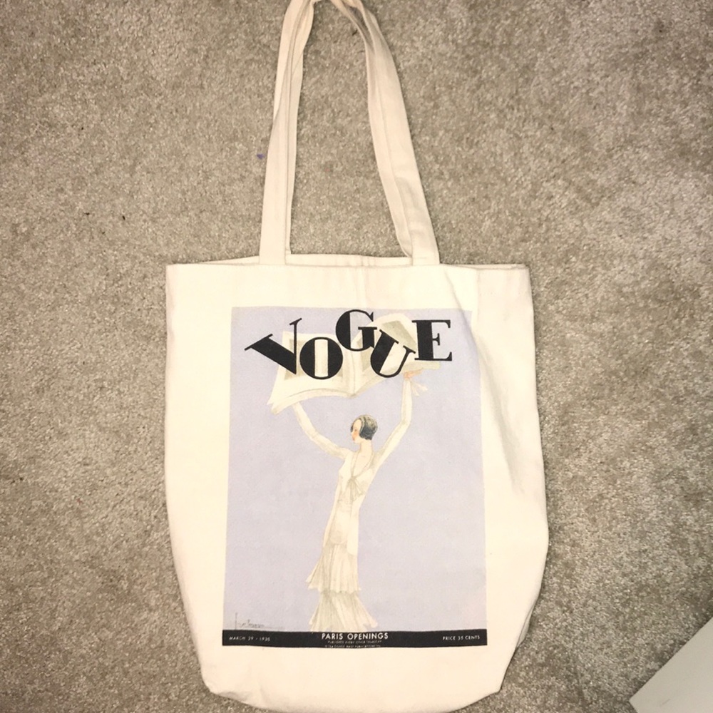 VOGUE TOTE!